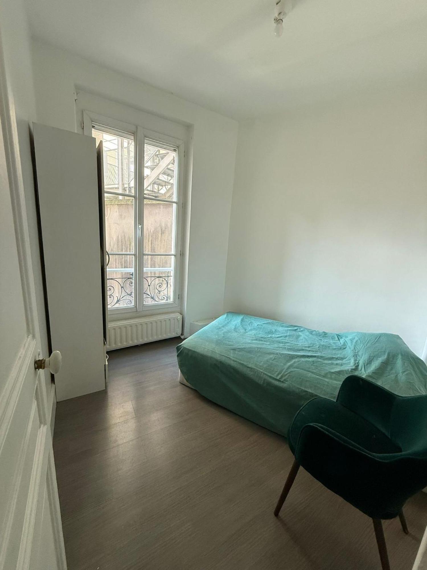 Montparnasse Homestay